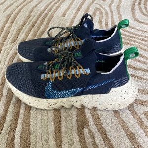 Nike Space Hippie 01